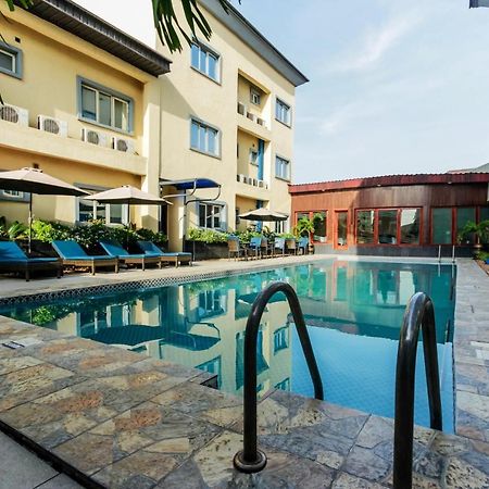 Sunfit - Fitness, Spa, Accommodation Aliayabiagba Exterior foto